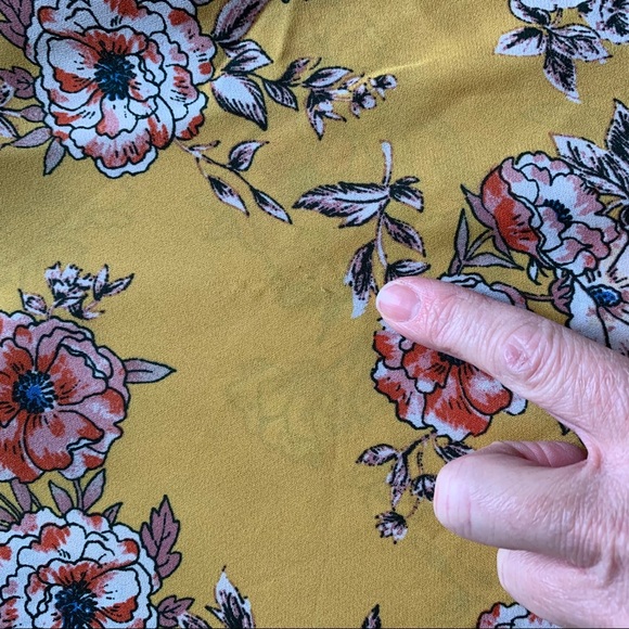 Stitch Fix | Papermoon Laire Crew Neck Floral Top - Picture 5 of 9